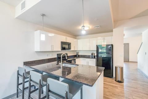 Landing Modern Apartment with Amazing Amenities (ID6995X68) Condo in Boulder