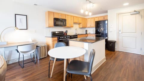 Landing Modern Apartment with Amazing Amenities (ID4566X63) Condo in Windsor