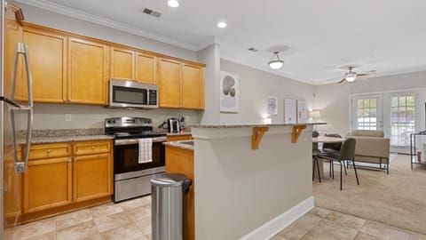 Landing Modern Apartment with Amazing Amenities (ID7187X91) Apartment in Greensboro