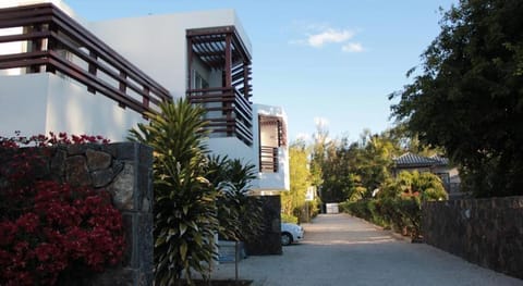 So Beach Villa In Situ Chalet in Mauritius