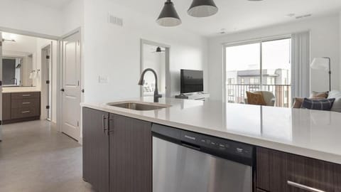 Landing - Modern Apartment with Amazing Amenities (ID1398X192) Apartment in Richmond