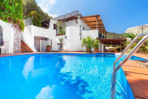 Property building, Patio, Day, Swimming pool