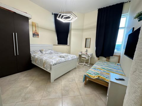 Master Bed Room Shared Apartment Flat 1301 Apartment in Abu Dhabi