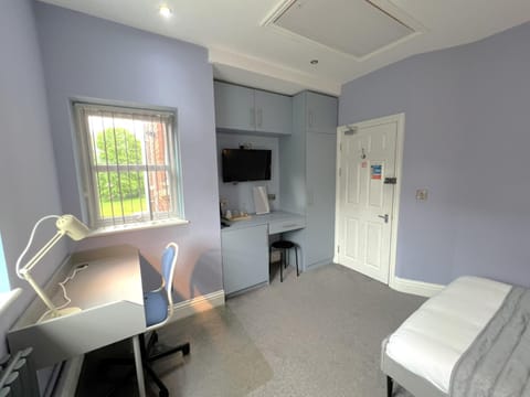 Melbury Rooms & Studios Bed and Breakfast in Exeter