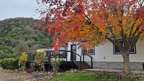 View (from property/room), Balcony/Terrace, Autumn, Mountain view, Seasons, Quiet street view