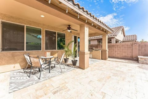 SoCo Desert Edge 4BR/3BA Home With Theater Chalet in Gilbert
