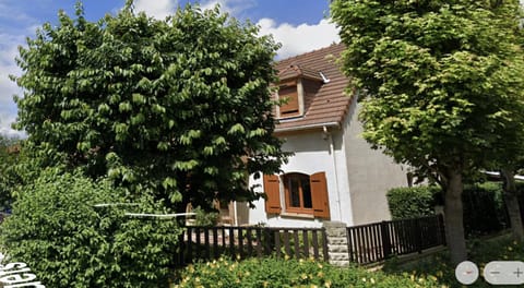 Property building, Garden, Garden view