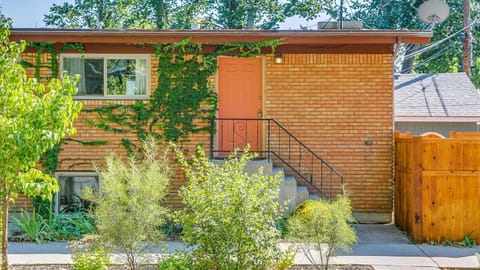 Property building, Facade/entrance, Day, Garden