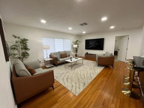 Family 4br Home Near Dadeland Mall Casa in Pinecrest