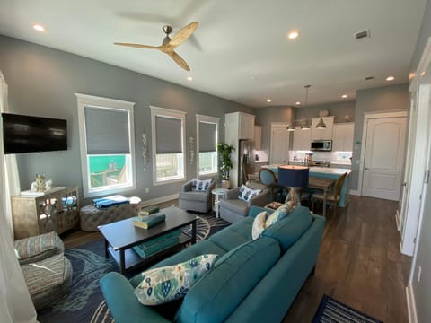 Beachside Paradise Retreat with Luxury Casa in Galveston Island