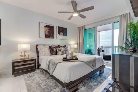 Gorgeous Oceanview 3BR Luxury Condo - Latitude Apartment in Gulfport