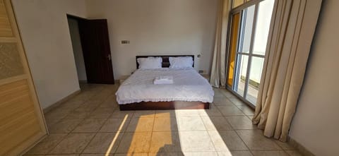 4 of 4 bedroom in a villa Urlaubsunterkunft in City of Dar es Salaam