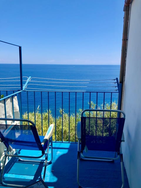 Holiday Home Case Blu House in Canneto