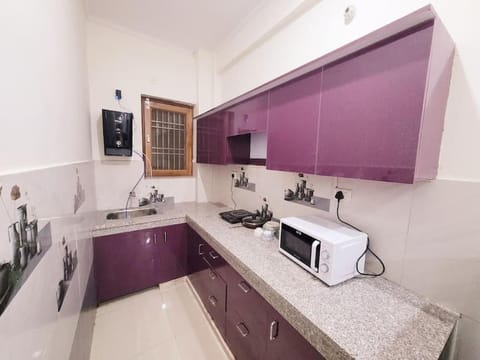 Nirvaná 3BHK Family Apartment In Noida - 63A Eigentumswohnung in Noida