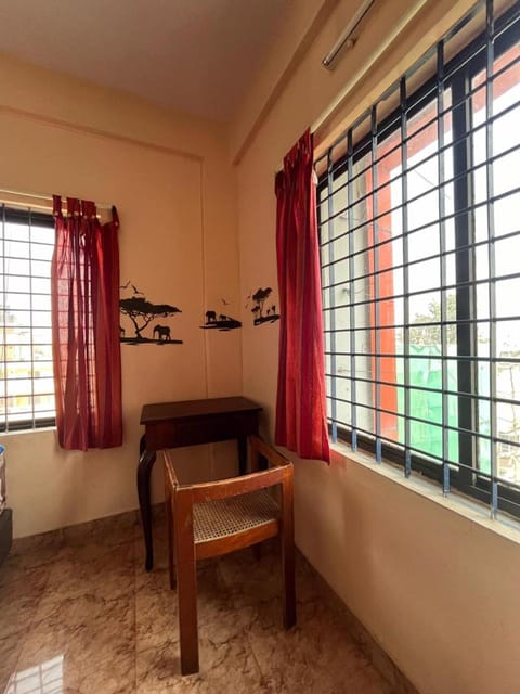 One room in a 2bhk with wifi & fully functional kitchen Apartment in Bengaluru