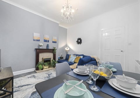 Bute Apartment by Klass Living Coatbridge Apartment in Coatbridge