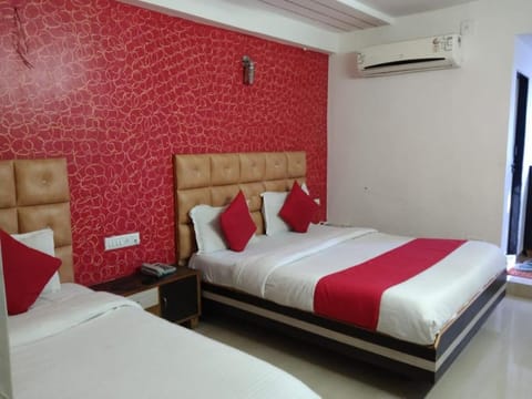 Hotel Anjali palace Bed and Breakfast in Ahmedabad