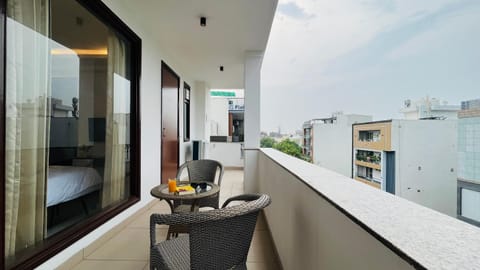 OLIVE Service Apartments DLF Galleria Gurgaon Eigentumswohnung in Gurugram