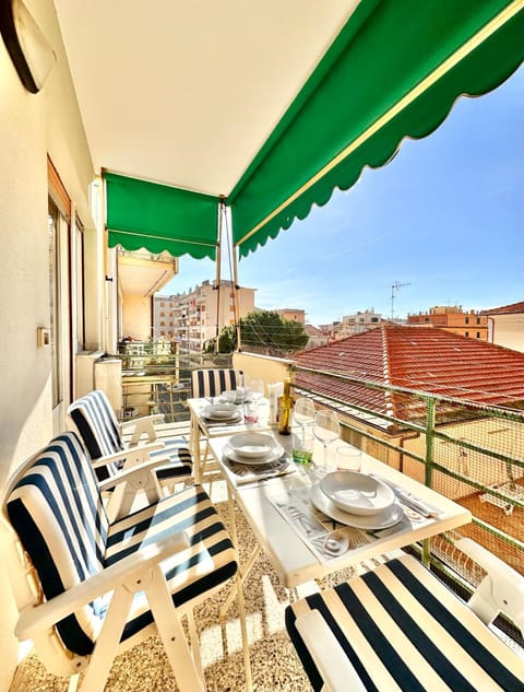 Hostdomus - Marina Suite Apartment in Finale Ligure