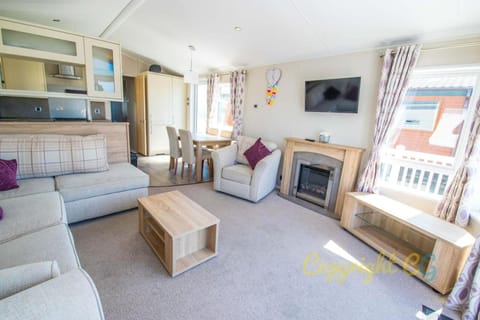 SBL54 - Camber Sands Holiday Park - Mini Lodge - 3 Bedrooms - Decking - Dishwasher - Private Parking Camping /
Complejo de autocaravanas in Camber