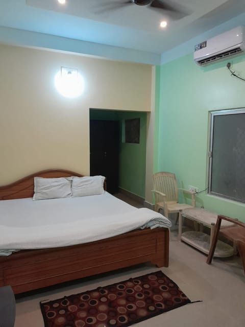 Somnath Puri Hotel in Puri