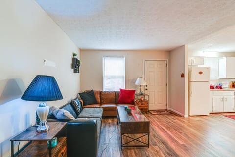 Pet-Friendly Madison Home 11 Mi to Dtwn Nashville House in Madison