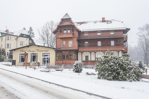 Facade/entrance, Winter