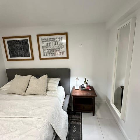 Cozy Room Bronx NY For Traveling Professionals Vacation rental in Williamsbridge