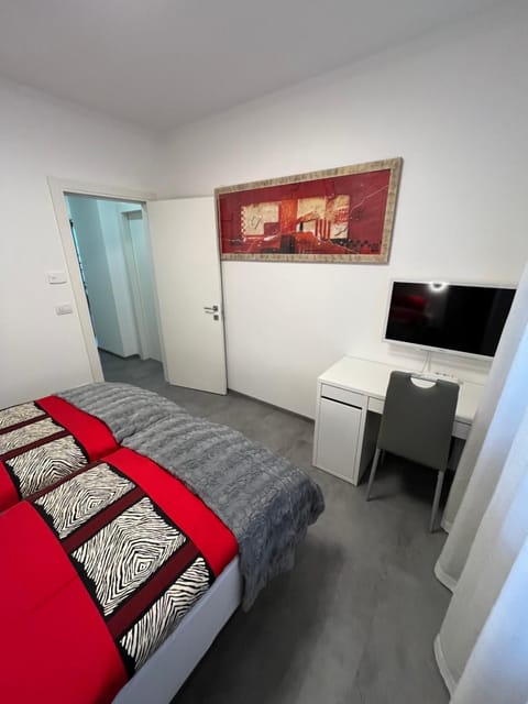 TV and multimedia, Bedroom