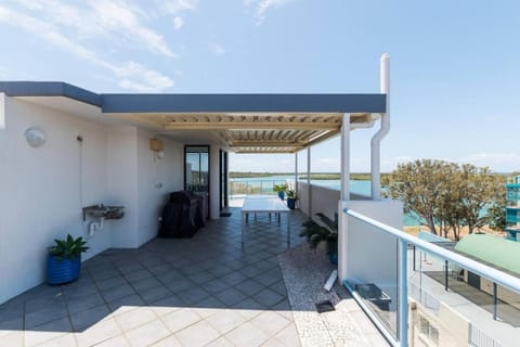 16 Crystal Waters Apartment in Maroochydore