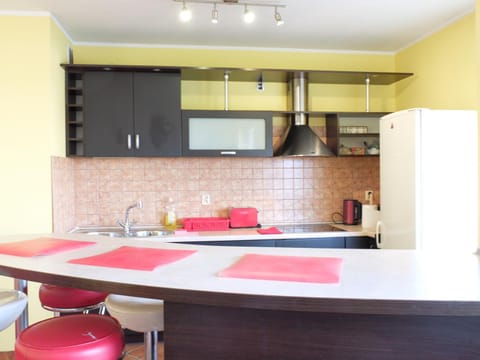 Red Apartment Apartment in Wroclaw
