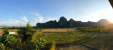 Day, Natural landscape, Mountain view, Sunset