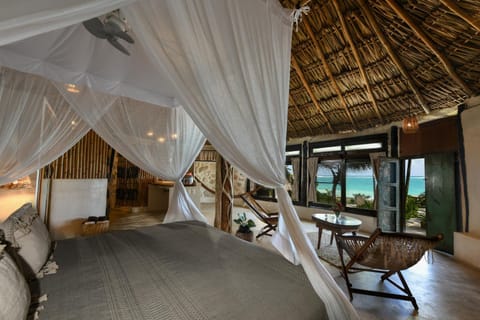 Bed, Photo of the whole room, Sea view