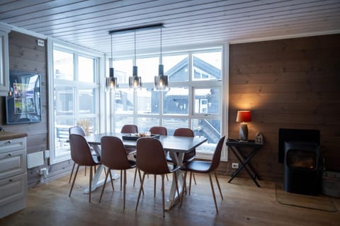 Stranda Fjellgrend - with jacuzzi & 3 bedrooms Appartamento in Vestland