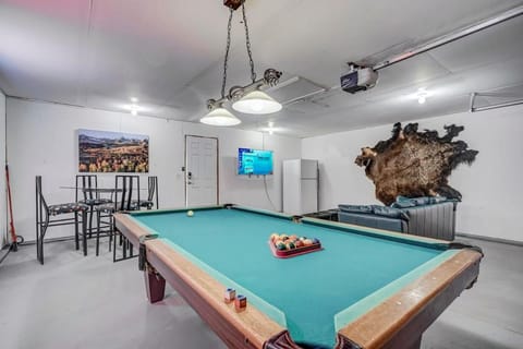 Pikes Peak Pool Hall - Near Top Spots BBQ Fire Pit Casa in Old Colorado City