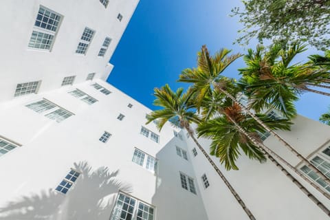 Hotel Belleza Hotel in South Beach Miami