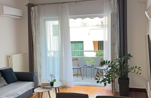 Two bedroom luxury apartment. Apartamento in Kallithea