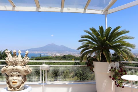 View (from property/room), Balcony/Terrace, Sea view