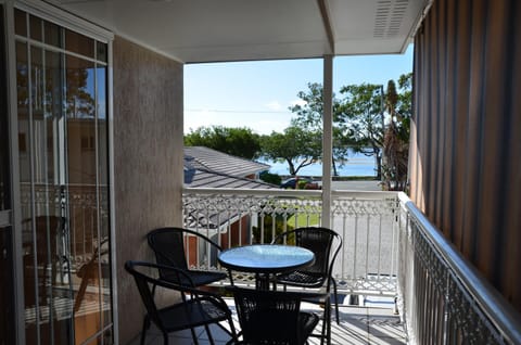 Balcony/Terrace, Beach, River view