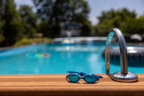 Familiale sur 3000m2 avec piscine Villa in Parentis-en-Born