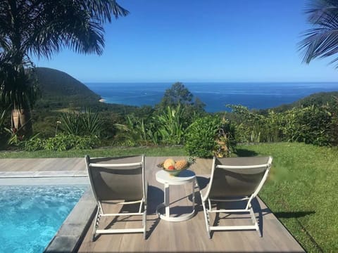 Patio, Sea view, Swimming pool, sunbed