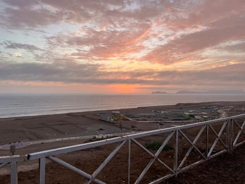 Two Bedroom apartment with ocean breeze and city view. Apartment in Callao Region, Peru