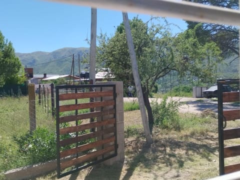 Casas HG, Cabañas sencillas y cómodas en las Sierras House in Huerta Grande