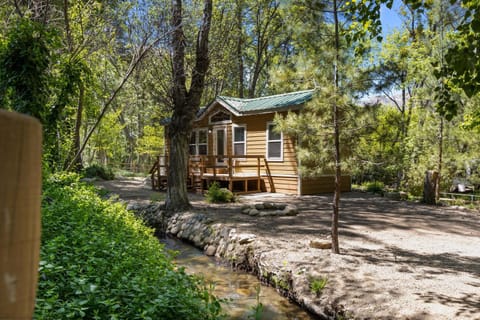 Brand new Cabins Casa in Kernville