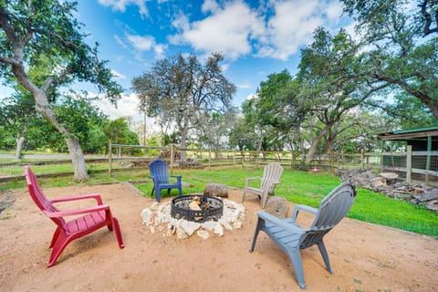 Spacious Dripping Springs Getaway with Fire Pit! House in Dripping Springs