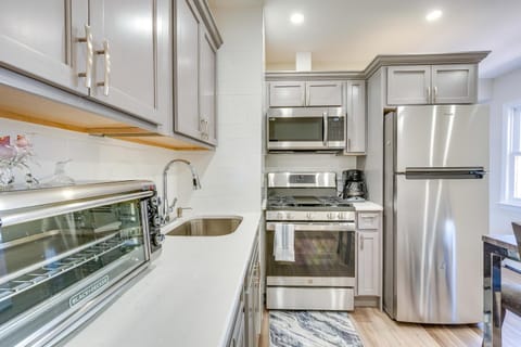 Convenient Newark Apartment about 15 Mi to Manhattan! Copropriété in Kearny