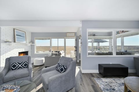 5 Bedroom Duplex on the Boardwalk next to Balboa Pier House in Balboa Peninsula