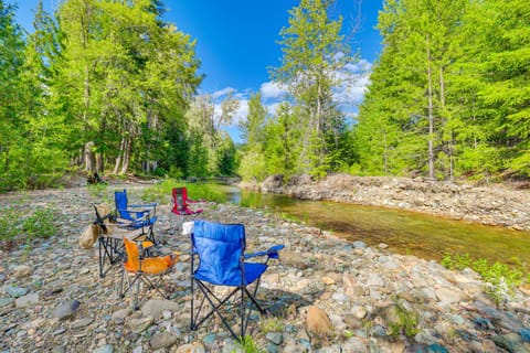 Forested Cle Elum Home with Trail Access and Deck House in King County