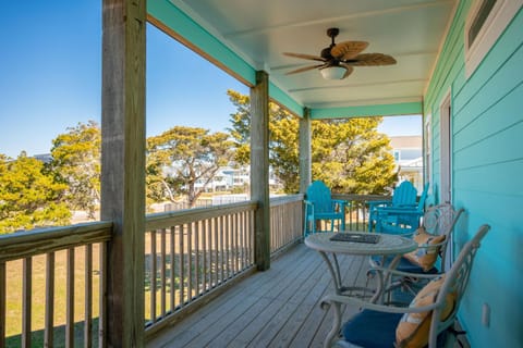 100 Flips and 100 Flops House in Oak Island