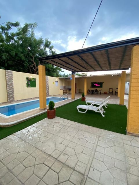 HERMOSA CASA CAMPESTRE EN SANTA MARTA House in Magdalena, Colombia